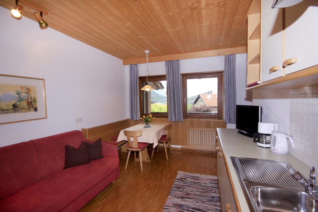 Apartments Gasserhof Lagundo Room photo
