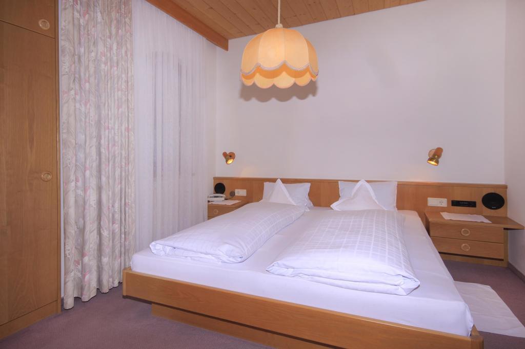 Apartments Gasserhof Lagundo Room photo